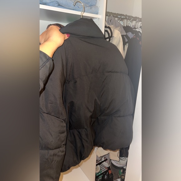 Black Oversized Puffer Jacket - Picture 3 of 4
